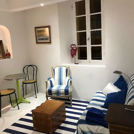 Apartamento Studio En Plein Coeur Du Vieux-nice Niza