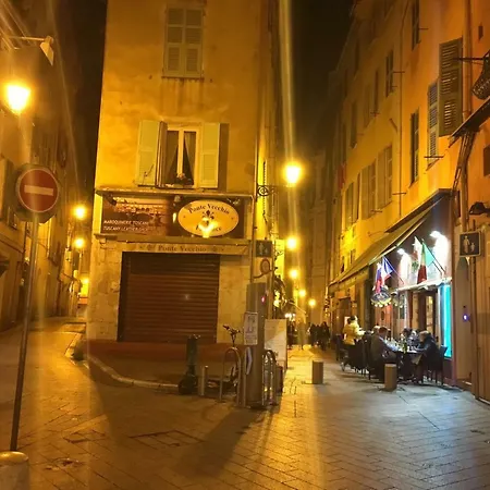 Studio En Plein Coeur Du Vieux-nice